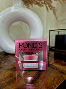 Pond&#39;s Bright Beauty Cream