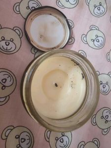 VONCASA VANILLA SCENTED CANDLE