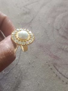 Elegant Pearl and Crystal Ring