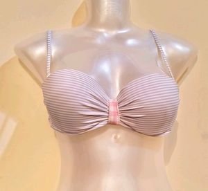 Size S/M🎁Buy 2 Get 1 Free🎁Striped Bikini Top