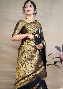 pavitra fashion Printed Kanjivaram Jacquard Saree