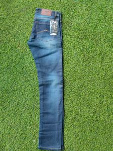 Armani Jeans - Slim Fit - Size 30