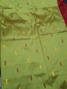 Green &amp; Gold  Maroon Handloom Saree