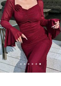 Elegant Burgundy Midi Dress(very stretchable)
