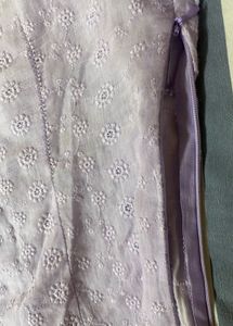 Pinteresty Embroidered crop Top