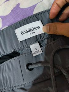 Men&#39;s Gray Slim Tech Tappered Stretch Joggers