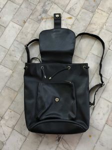 Beautiful Leather Bagpack