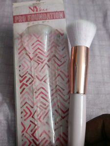 Nikbae Foundation Brush
