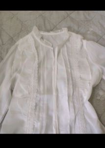 Pretty White Shirt🤩