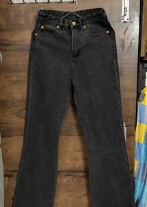 Straight Fit Charcoal Coloured Denim Jeans ✨❤️‍🔥