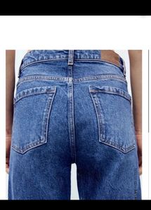 BRAND NEW Zara high Waist Straight Jeans