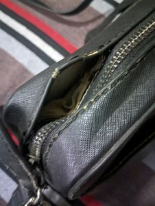 Guess Sling Bag