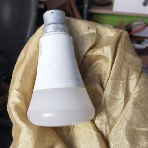 10 WHAT LED BULB 💡 MOM WHITE COLOUR PACK OF 1 COMBO ORDER KARNE PER EK JHALAR MERI TARAF SE FREE