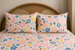 Beautiful Blossom Floral Print Bedsheet With Cover