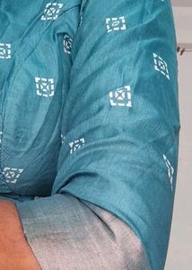 Teal Floral Print Saree With Blouse