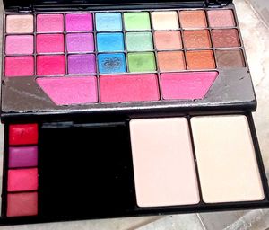 Makeup Palette