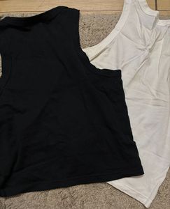 Graphic Tank Top Duo