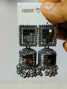 Brand New Unused Earring