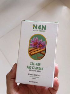 N4N Saffron & Chandan Serum