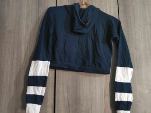 Striped Sleeve Crop Top