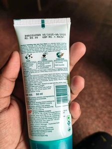 Himalaya Hydrating Face Wash