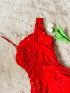 Red One-Shoulder Bodycon Dress