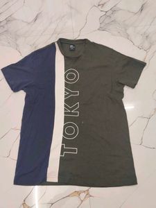 Tokyo Graphic Tee
