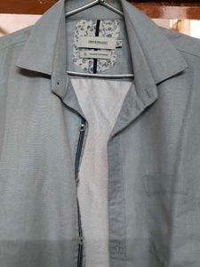 Men&#39;s Casual Shirt