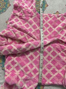Pink &amp; White Diamond Pattern Bath Robe
