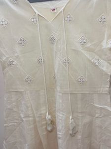 Off White Kurta Set