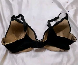 Comfortable Black Bra - Everyday Essential