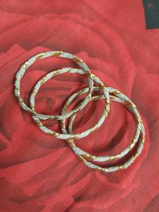 🆕 Glitter Bangles - Set of 4