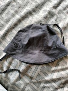 H&amp;M Bucket Har For Infants