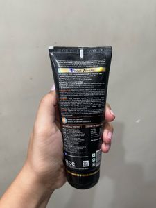 7X Ultra Whitening &amp; Brightening Charcoal Peel Off