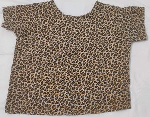 Fabulous and Trendy Glamourous Women Tops & Tunics