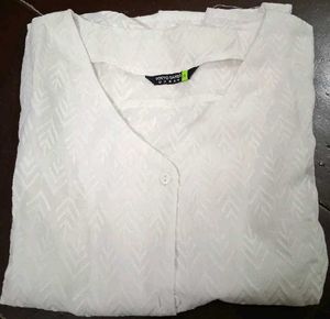 🆕NEW Without Tag Pinterest White Puff Sleeves Top