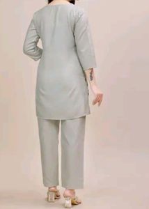 Elegant Floral Print Kurta Set