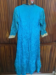 Cyan Embroidered Kurta