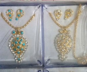 Beautiful Stone Combo Necklace Set