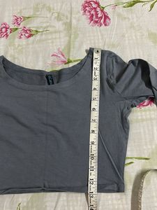 Full Sleeve Crop Top