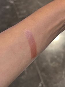 Estee Lauder Pure Color Envy Lipstick – Shade: 111