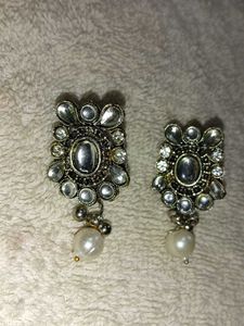 Earings