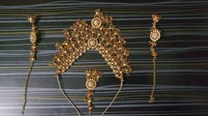 Jewellery Set With Classic Look