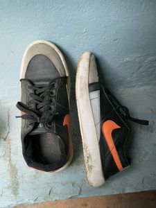 Stylish Black Sneakers