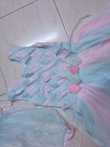Cute Girls Dress To-To frock with detachable sleev