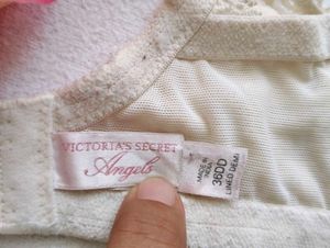 Victoria&#39;s Secret : 2 Upper Inner