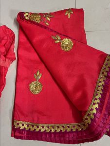 Elegant pink Saree