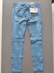 Light Wash Skinny Jeans