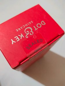 Dot &amp; Key Tinted Sunscreen ~ 01 Porcelain