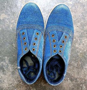 Casual Shoe